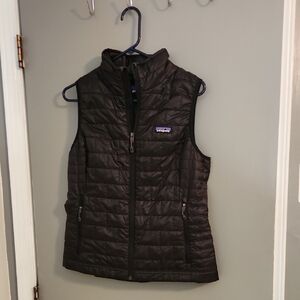 Patagonia Women's Dark Quilted Vest